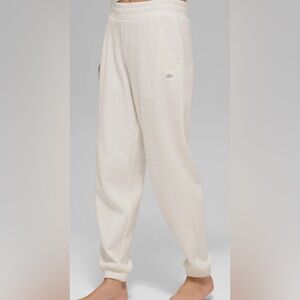 Alo Waffle Weekend Escape Jogger